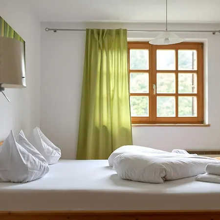 - By Pferd Auf Wolke