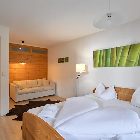 - By Pferd Auf Wolke *